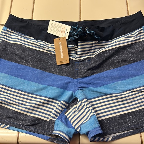 Patagonia Pants - Patagonia Wavefarer Board Shorts 5" Inseam - Women's